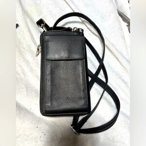 Elegant Black Leather Messenger Bag
